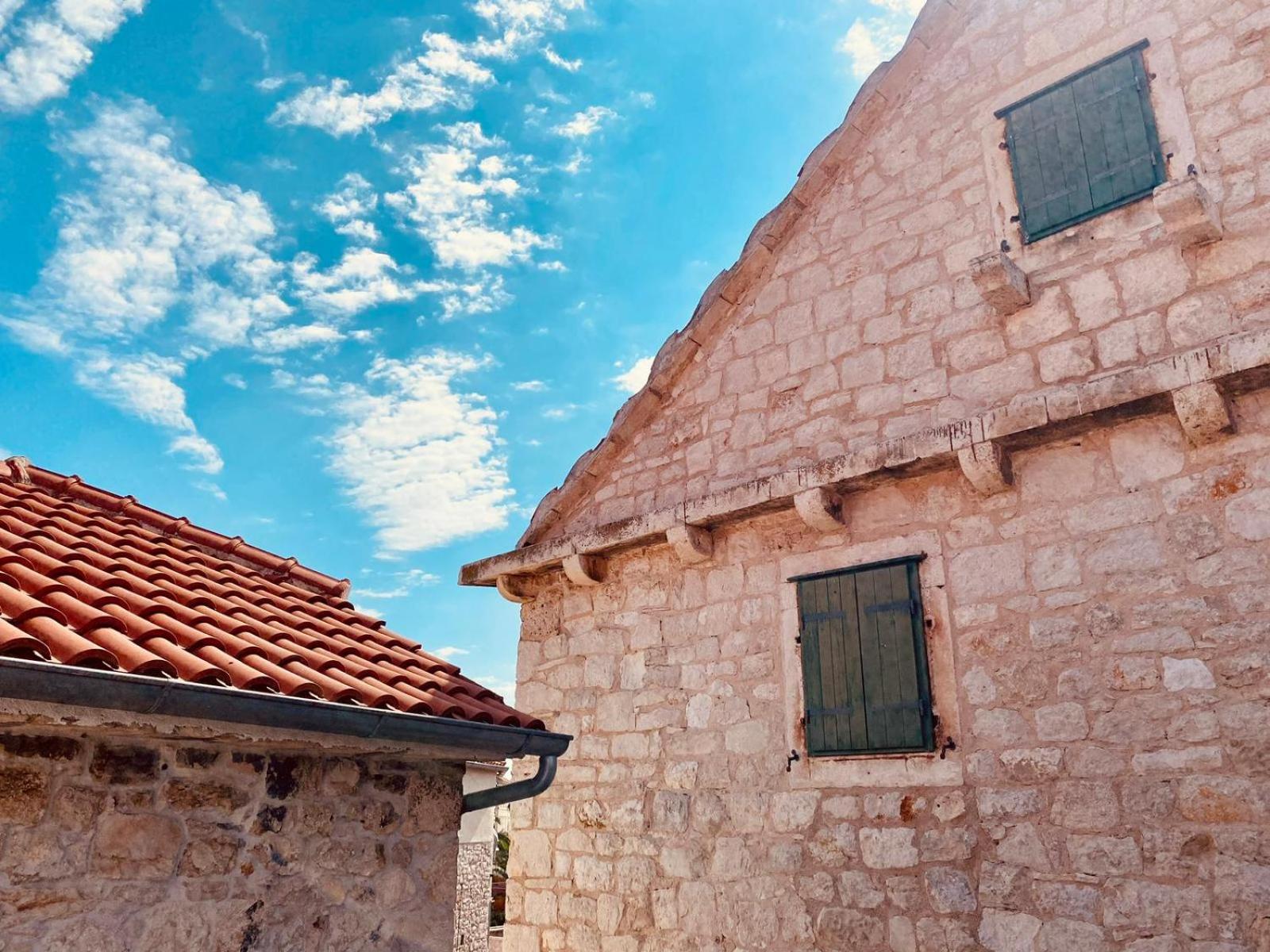 Apartments Sandra In The Historical Center Of The City Supetar Exterior foto